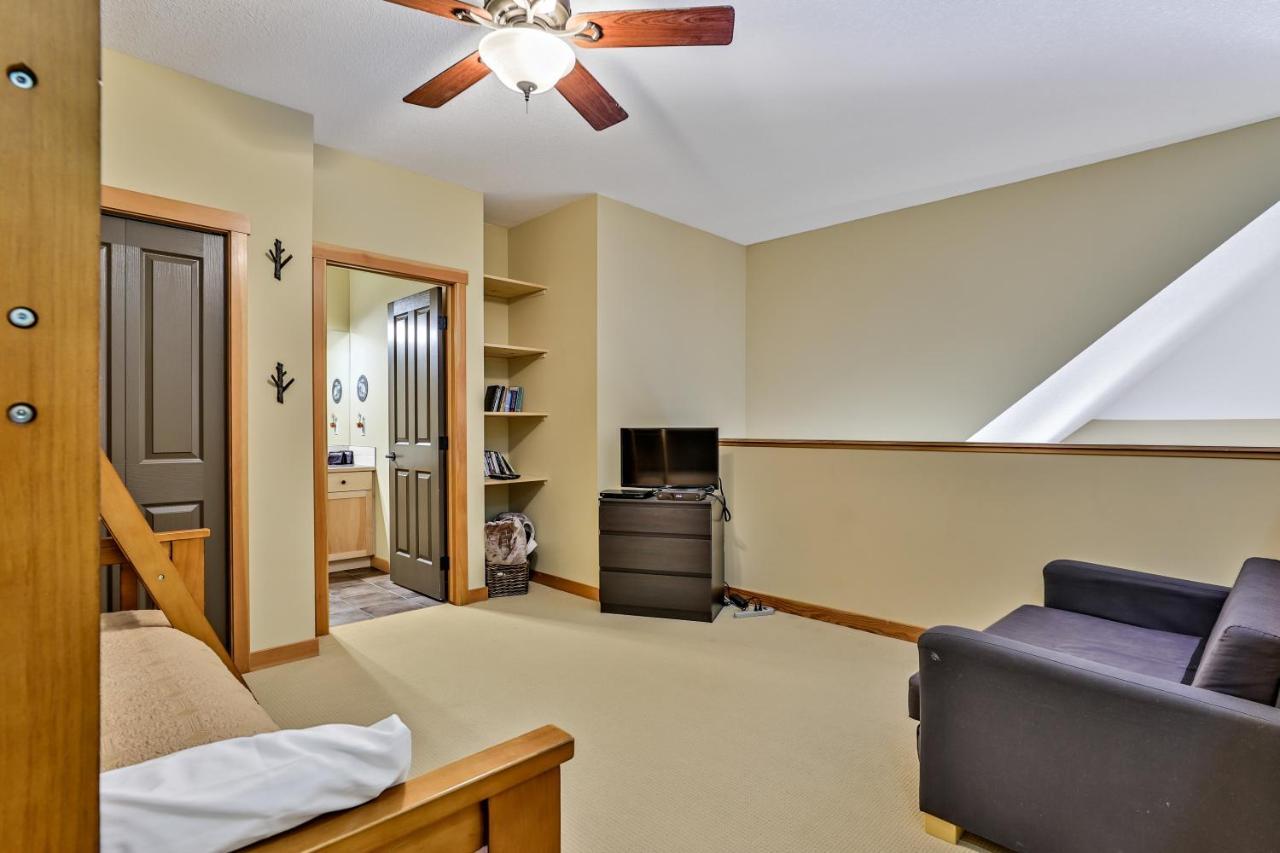 Spectacular Mountain View Corner Unit Pool Hot Tub Park Pass Apartment Canmore Exterior foto