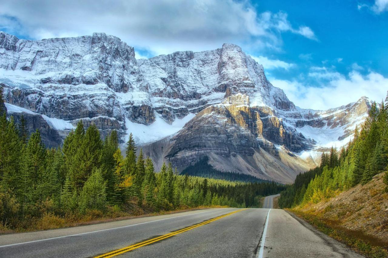 Spectacular Mountain View Corner Unit Pool Hot Tub Park Pass Apartment Canmore Exterior foto
